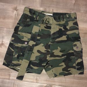 EUC Fashion Nova high waist shorts S